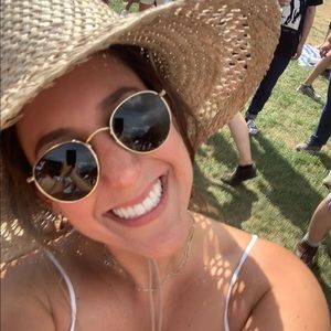 Meet your Posher, Jenna